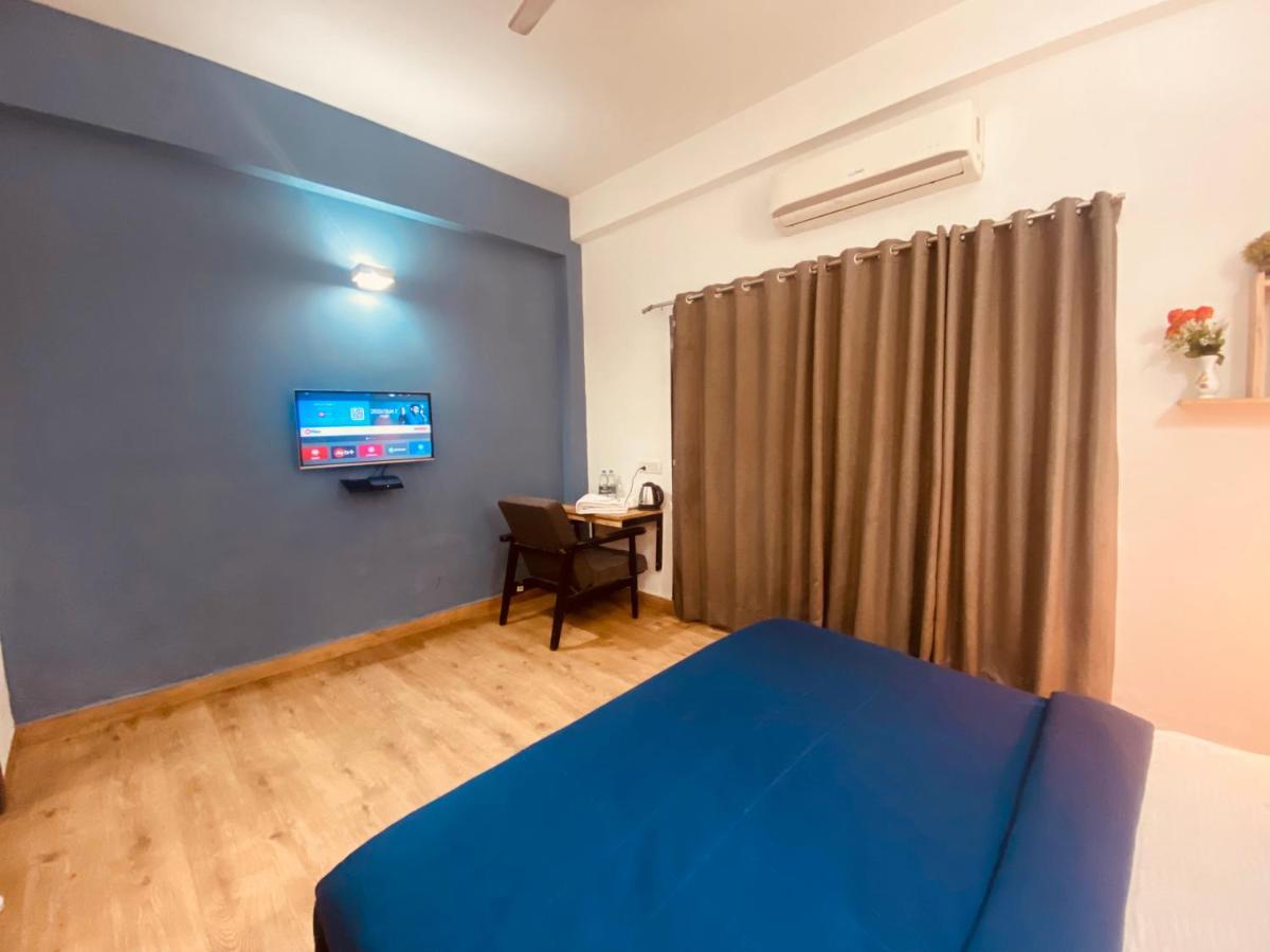 Divine Inn Couple Friendly Hotel Near Sector 51 Metro Station Noida Esterno foto