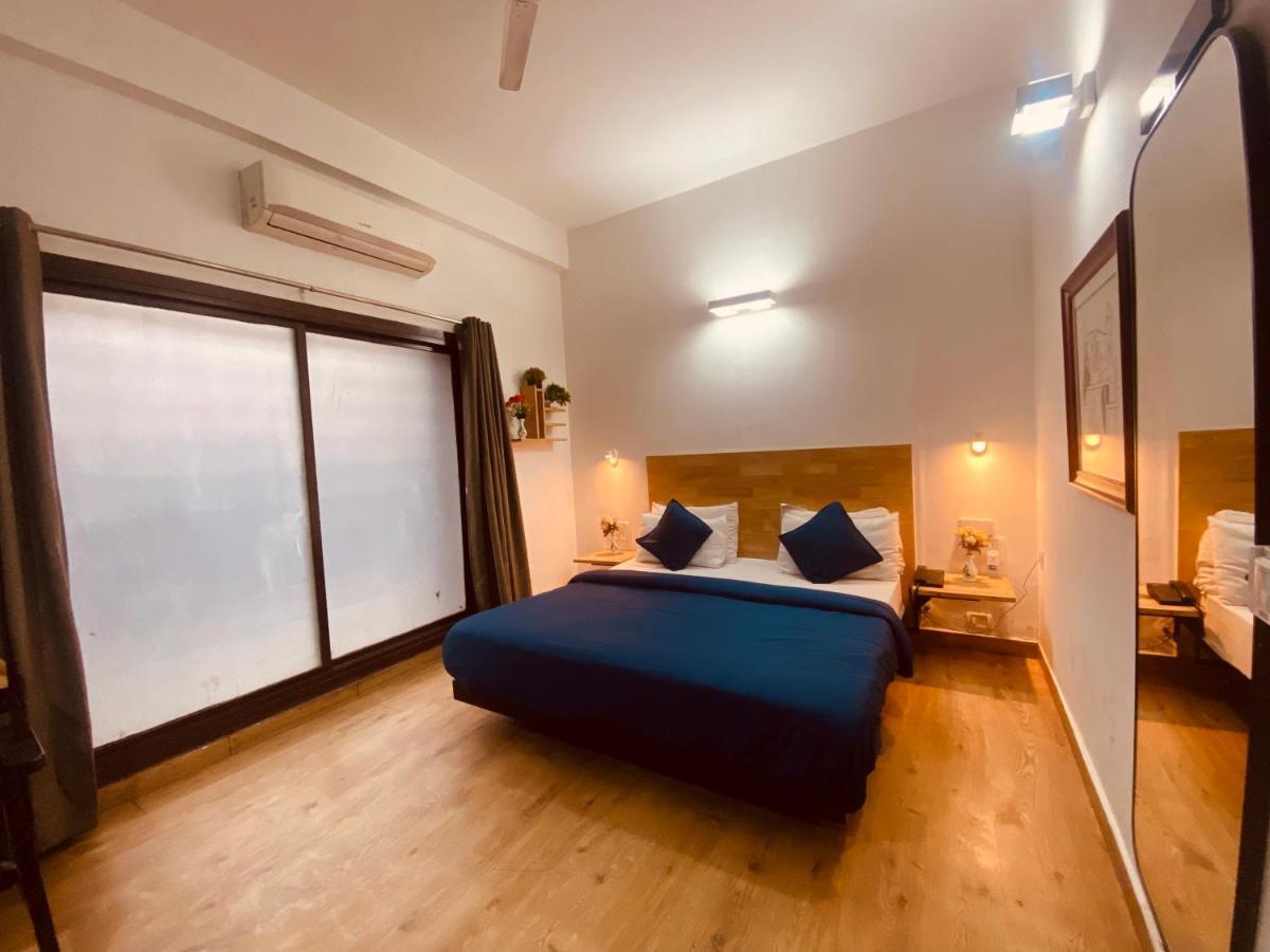 Divine Inn Couple Friendly Hotel Near Sector 51 Metro Station Noida Esterno foto