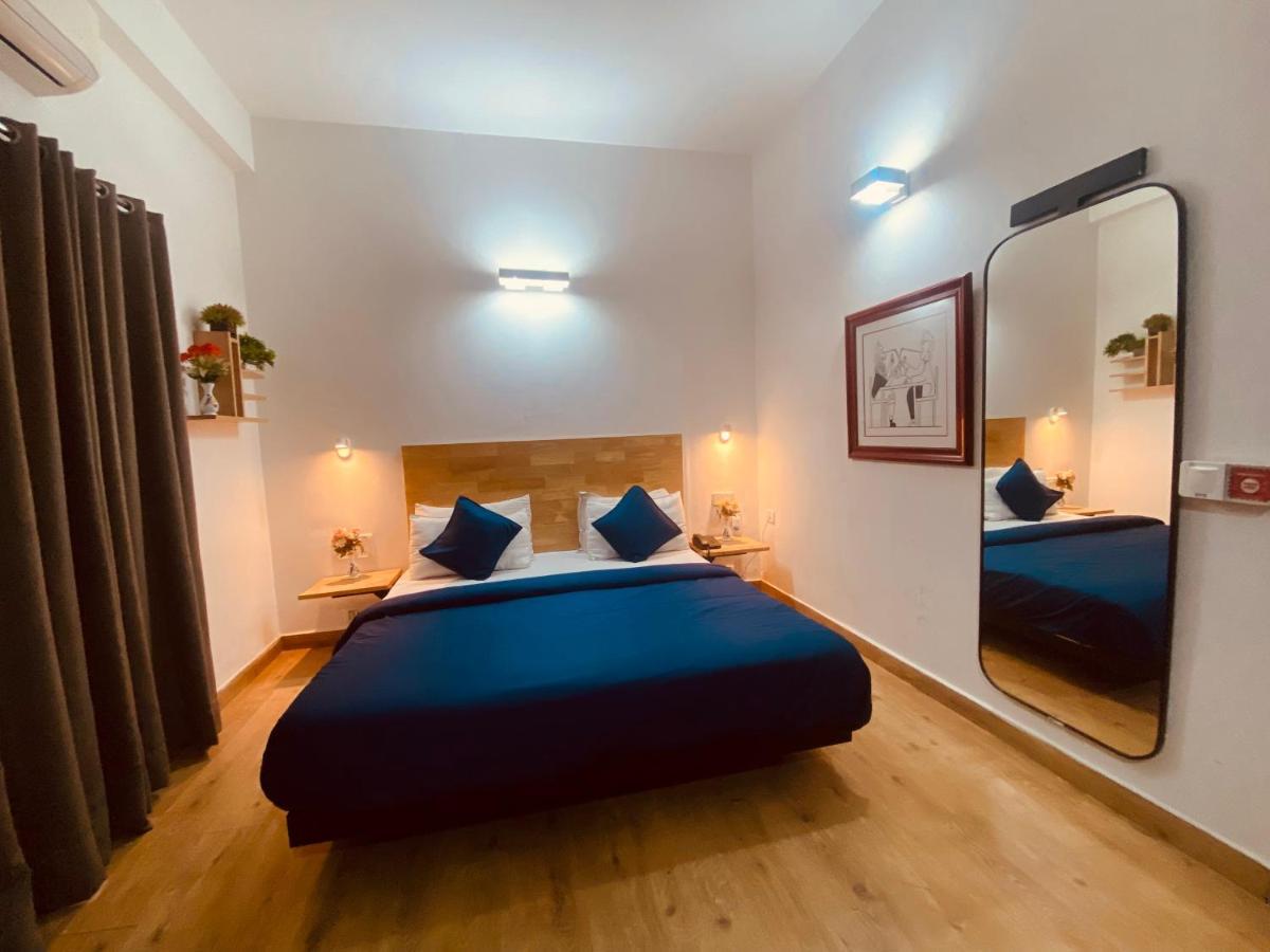 Divine Inn Couple Friendly Hotel Near Sector 51 Metro Station Noida Esterno foto