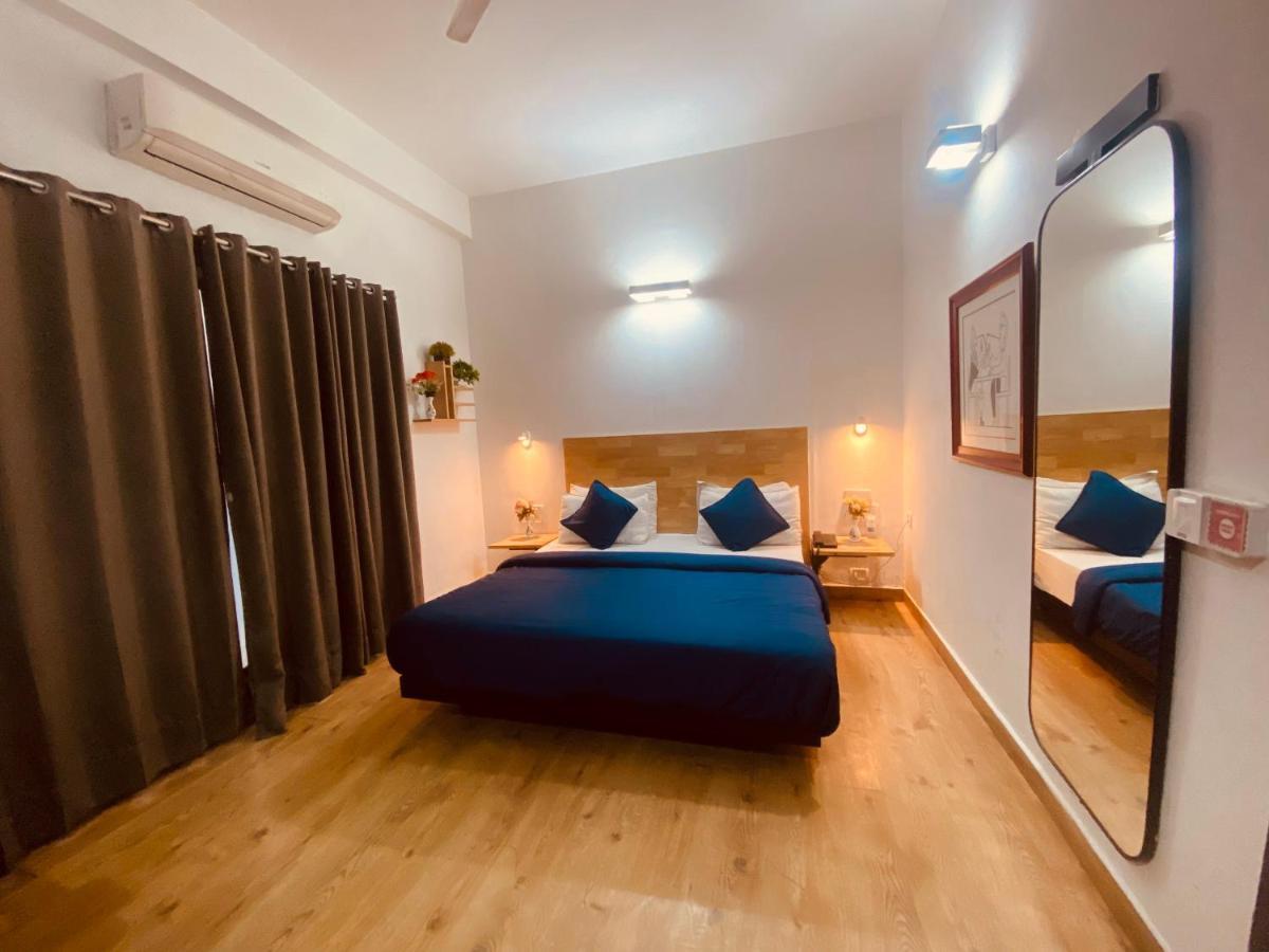 Divine Inn Couple Friendly Hotel Near Sector 51 Metro Station Noida Esterno foto