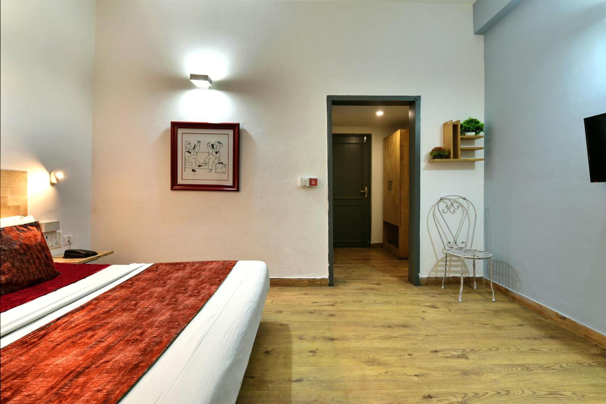 Divine Inn Couple Friendly Hotel Near Sector 51 Metro Station Noida Esterno foto